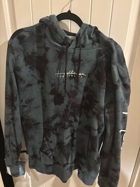Hollister Must Have Collection Teal/Green Tie Dye Script Logo Hoodie - Men's XL